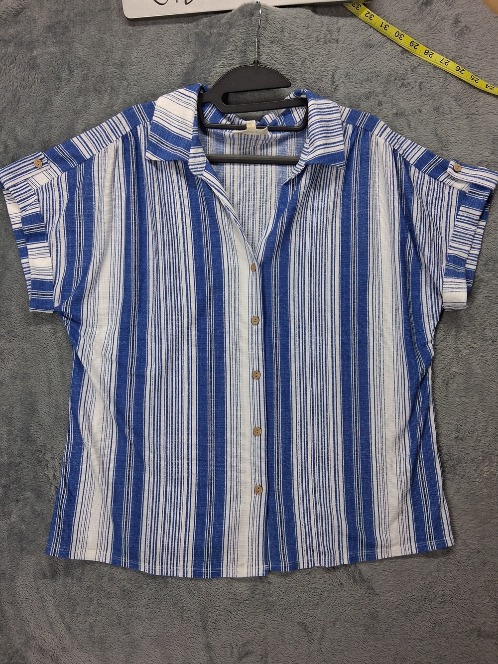 Striped Button-Front Short Sleeve Top - Blue & White